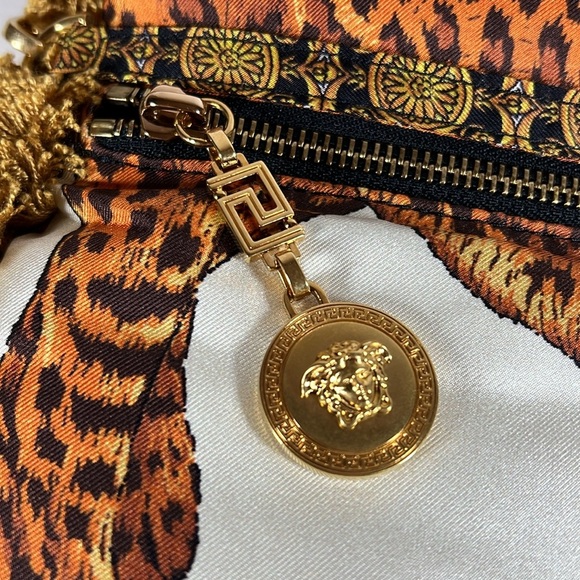 Versace Pillow Talk Silk Wild Leopard Shoulder Bag - Picture 9 of 13